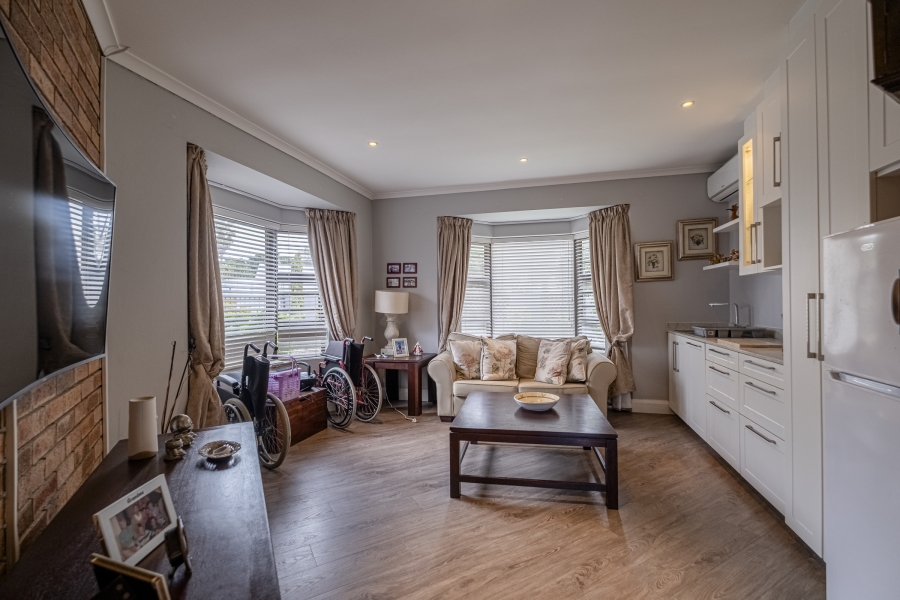 5 Bedroom Property for Sale in Summerstrand Eastern Cape